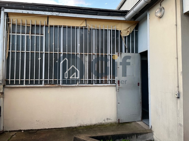 Local d'activité en rez-de-chaussée